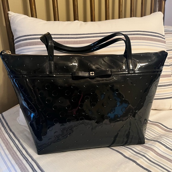 NWT. Kate Spade Large Patent Leather Tote Bag. - Picture 2 of 6